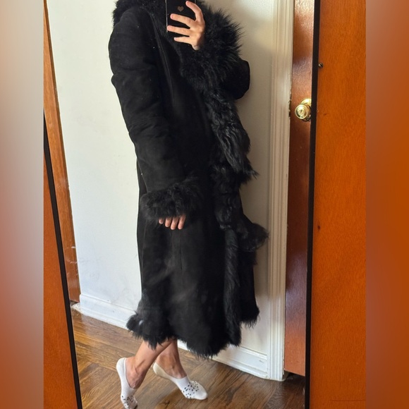 SOLD!!!Emilie D Toscana Elegant Black shearling Fur Trimmed Coat - Picture 8 of 16